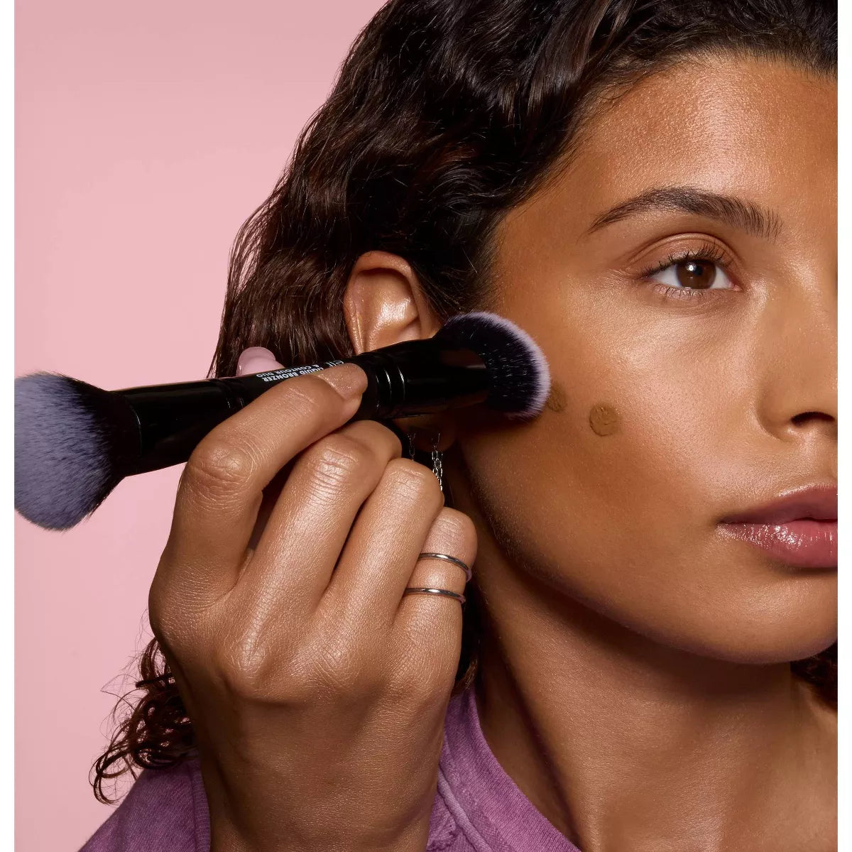 E.L.F. Liquid Bronzer & Contour Duo Makeup Brush: Nylon Bristles, Multi-Use, Travel Size